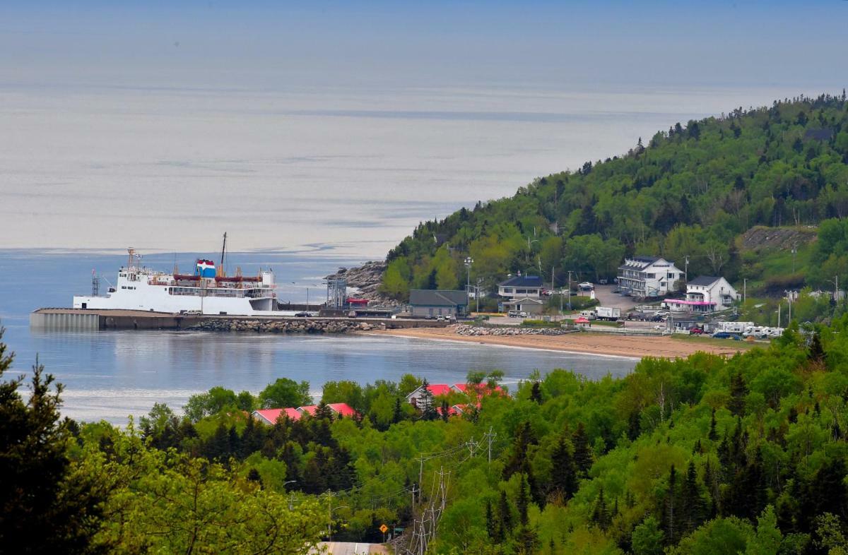 Auberge Sur Mer Charlevoix Saint-Siméon Extérieur photo